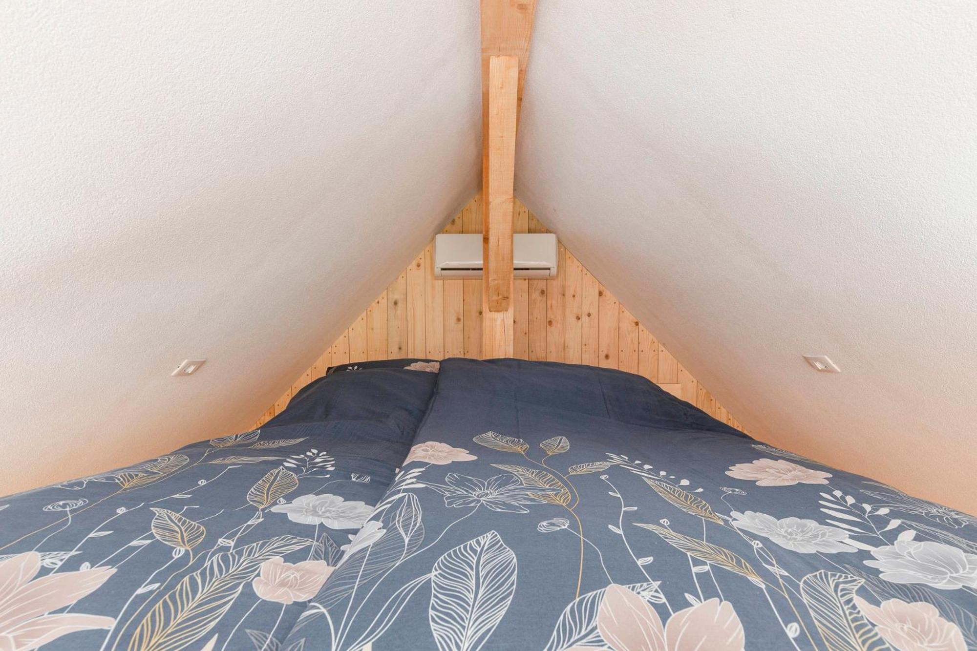 Apartmán Pr' Koncovc Kranj Exteriér fotografie